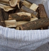 Kínál: Csontszáraz tölgy hasított tűzifa 1,8 sz...